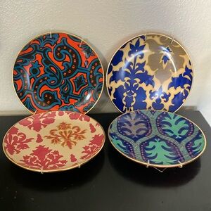Tracy Reese New York 7.25 inch Neiman Marcus 4 Plate Set w wall hangers